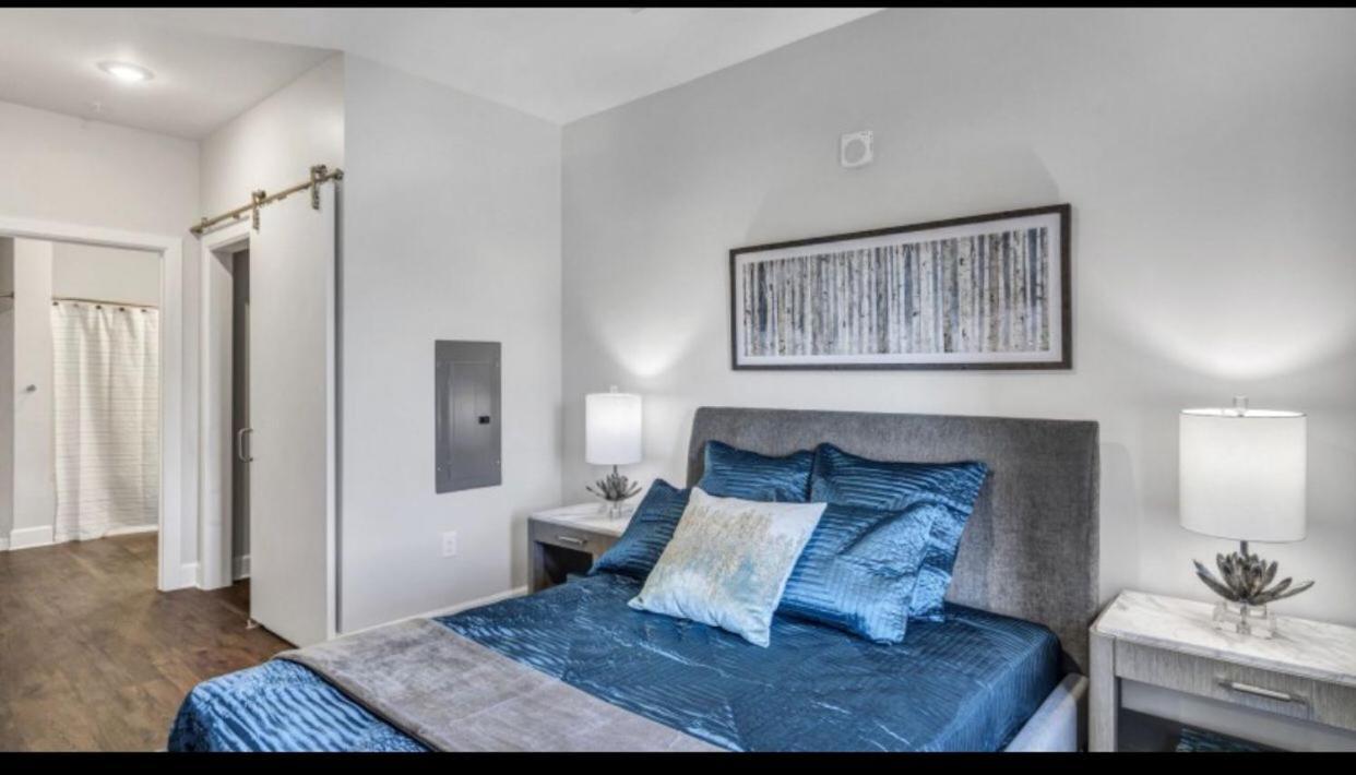 Spacious Castle W Gym Pool Free Parking I Walk To Dowtown N Broadway Nashville Bagian luar foto