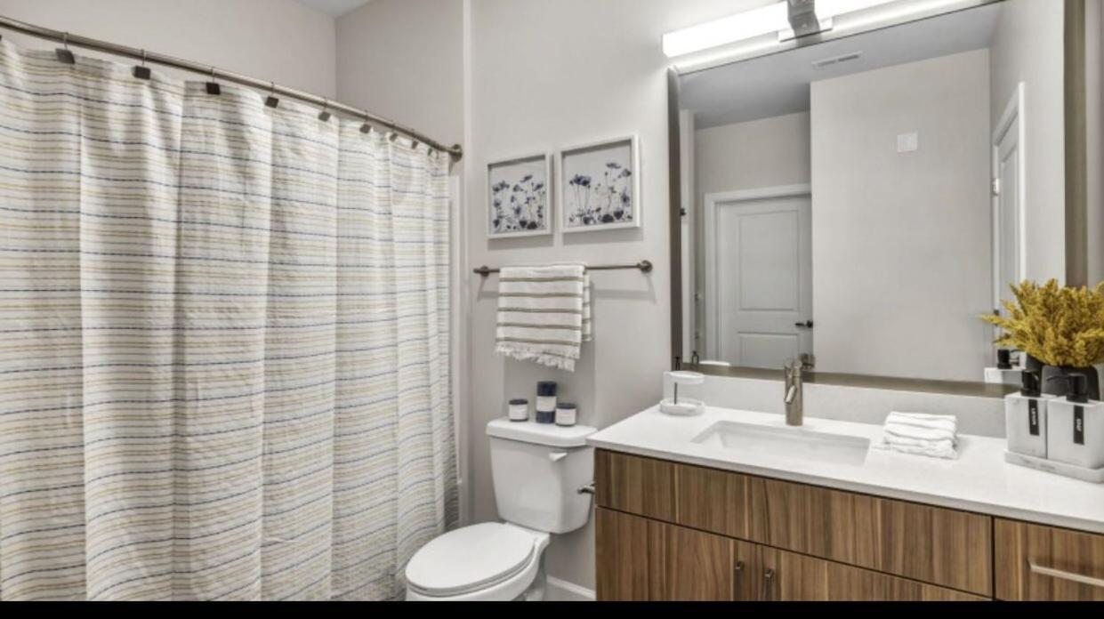 Spacious Castle W Gym Pool Free Parking I Walk To Dowtown N Broadway Nashville Bagian luar foto