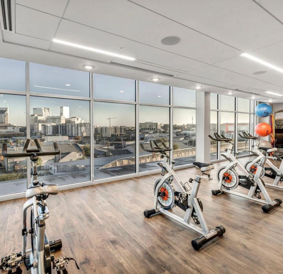 Spacious Castle W Gym Pool Free Parking I Walk To Dowtown N Broadway Nashville Bagian luar foto