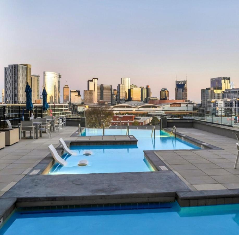 Spacious Castle W Gym Pool Free Parking I Walk To Dowtown N Broadway Nashville Bagian luar foto
