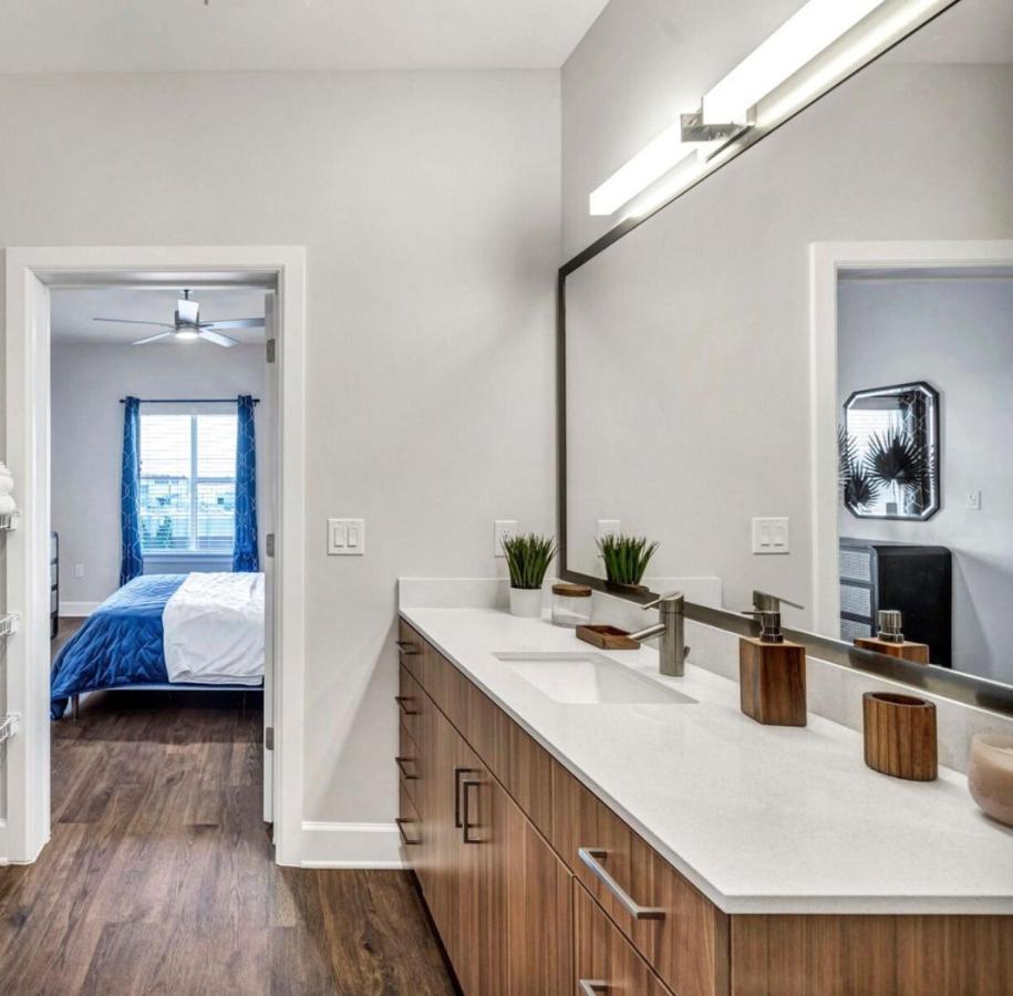 Spacious Castle W Gym Pool Free Parking I Walk To Dowtown N Broadway Nashville Bagian luar foto