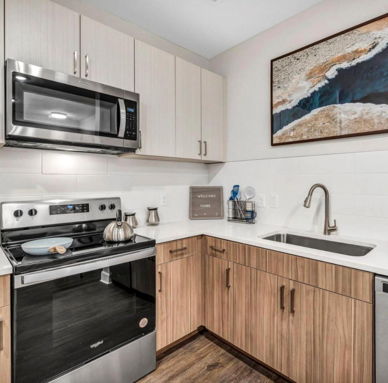 Spacious Castle W Gym Pool Free Parking I Walk To Dowtown N Broadway Nashville Bagian luar foto